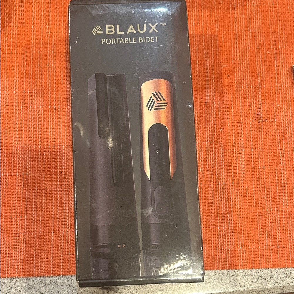 Portable Bidet - Black and Gold